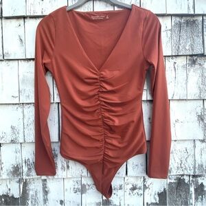 Abercrombie & Fitch V-Neck Long Sleeve Bodysuit